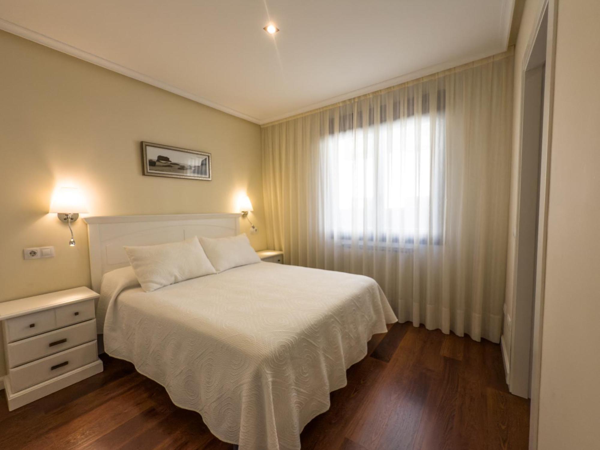 Apartamentos Verdemar Llanes Exterior photo